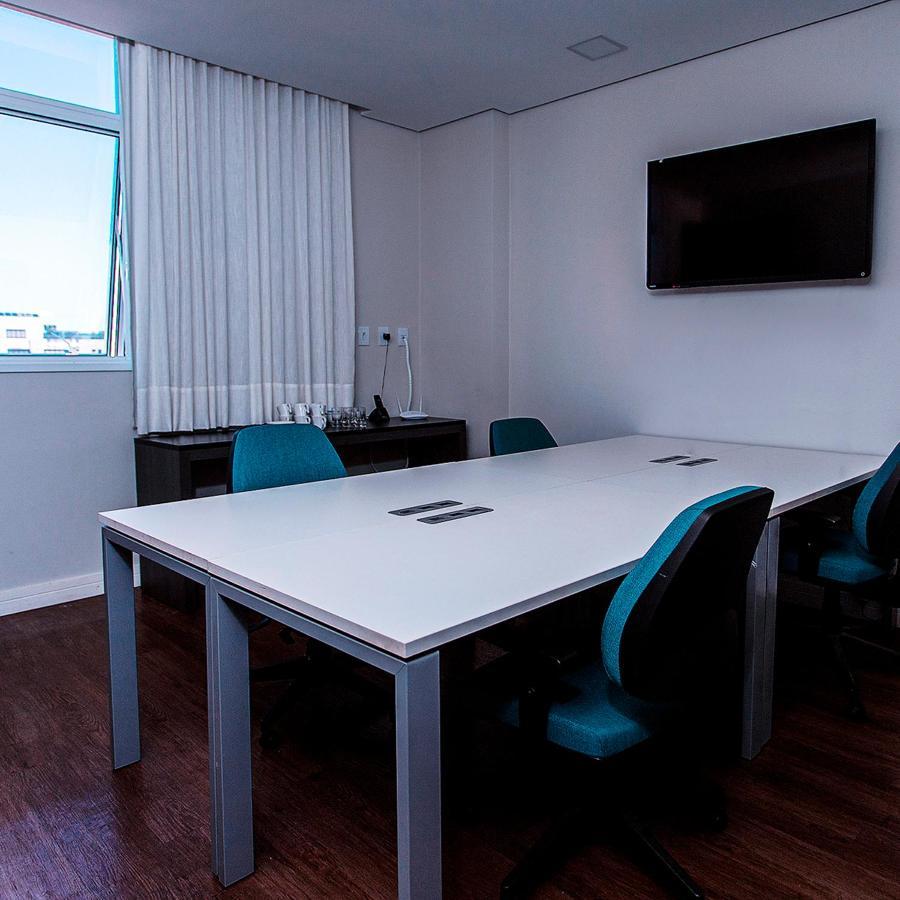 Fratele Business Hotel Patos de Minas Exterior photo